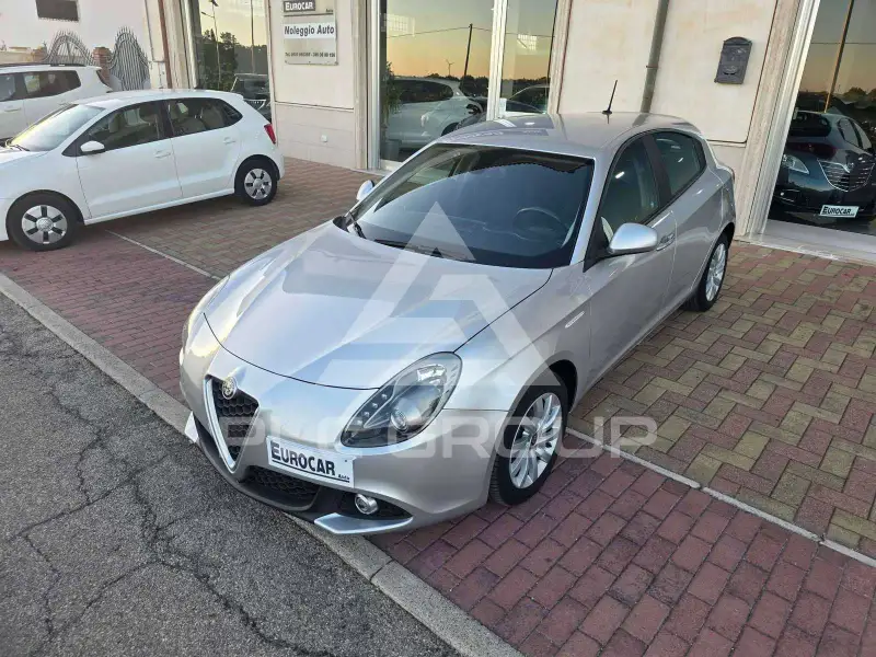 2016 Alfa Romeo Giulia