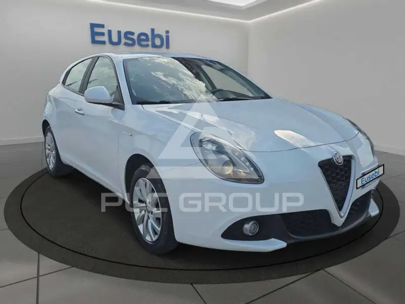 2016 Alfa Romeo Giulia