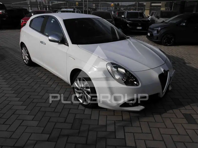 2016 Alfa Romeo Giulia