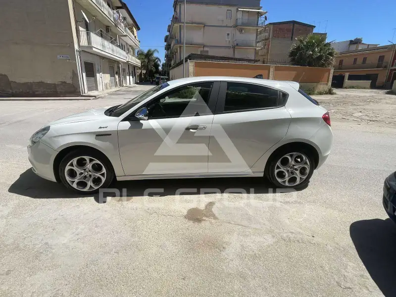 2016 Alfa Romeo Giulia