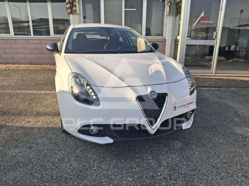 2016 Alfa Romeo Giulia