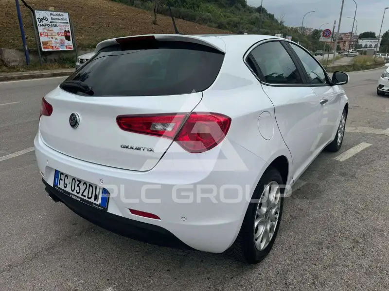 2016 Alfa Romeo Giulia
