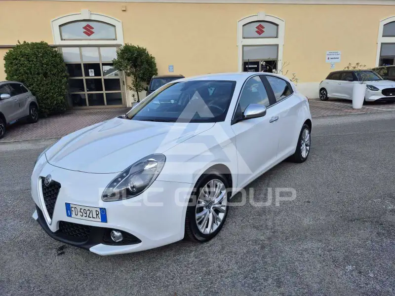 2016 Alfa Romeo Giulia