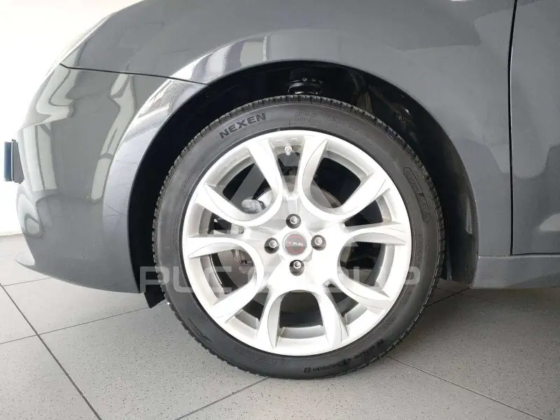 2016 Alfa Romeo Mito