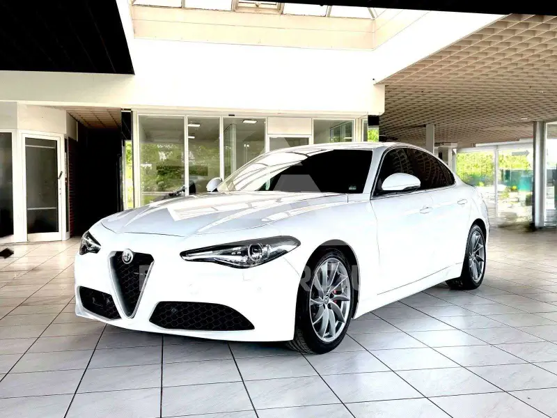 2016 Alfa Romeo Giulia
