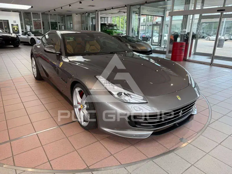 2016 Ferrari GTC4