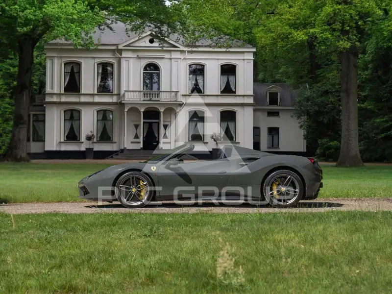 2016 Ferrari 488
