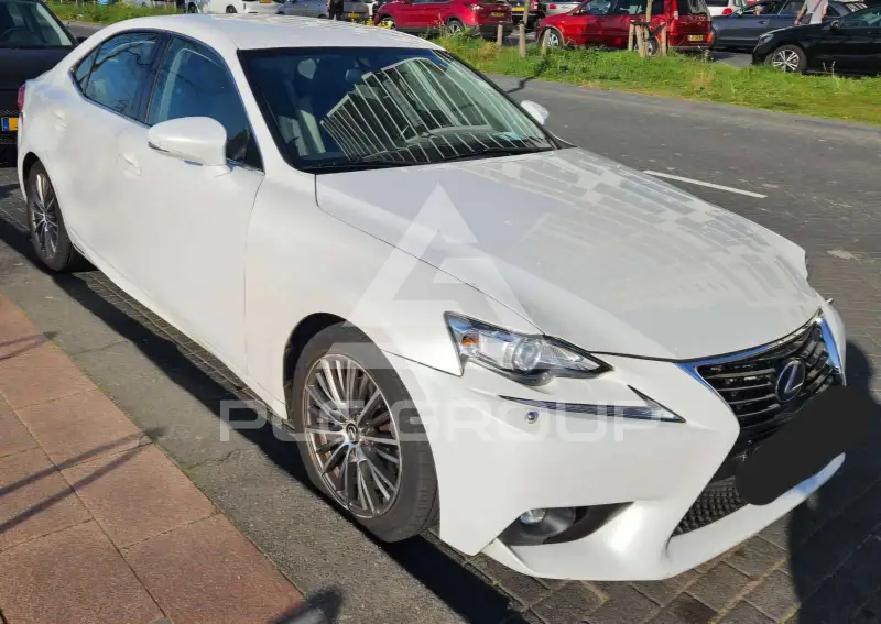 2016 Lexus IS300