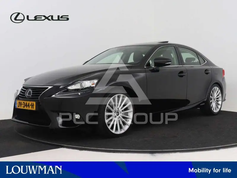2016 Lexus IS300