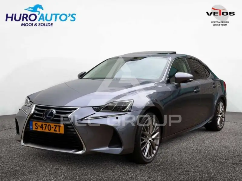 2016 Lexus IS300