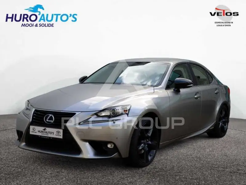 2016 Lexus IS300