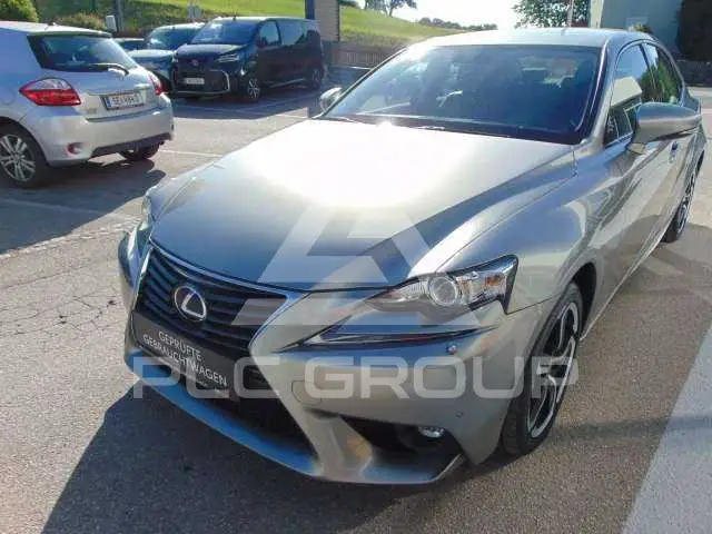 2016 Lexus IS300