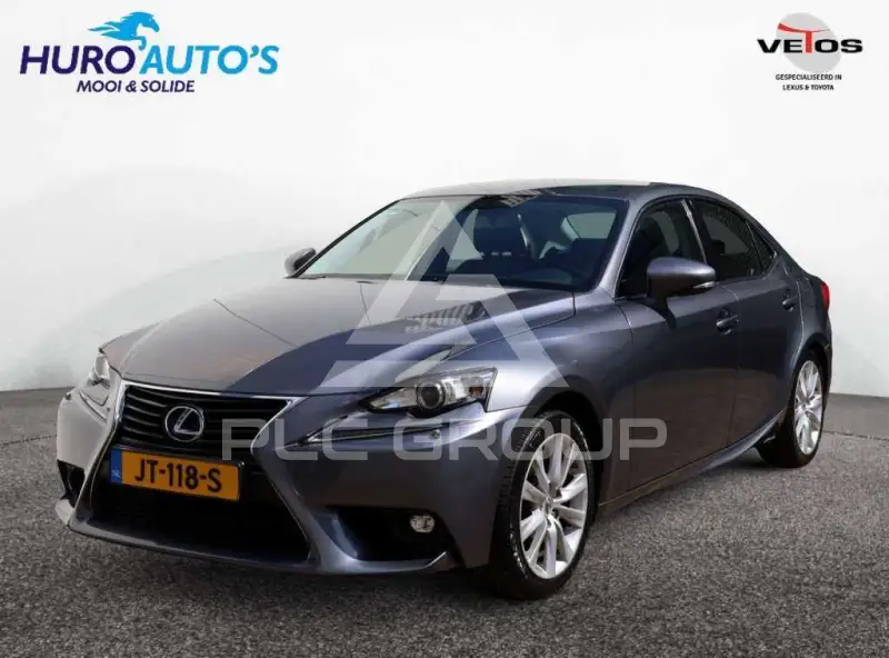 2016 Lexus IS300