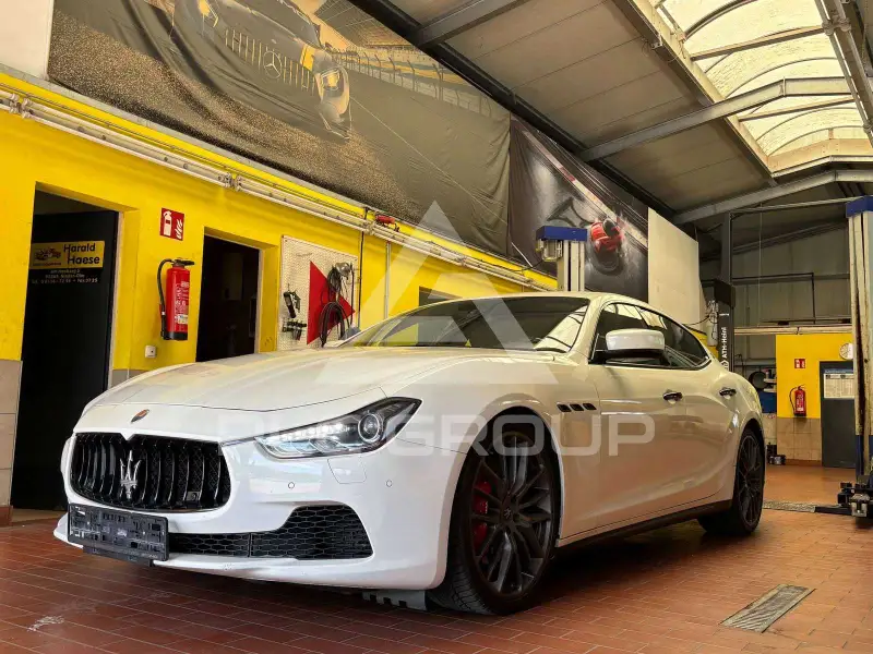 2016 Maserati GHIBLI