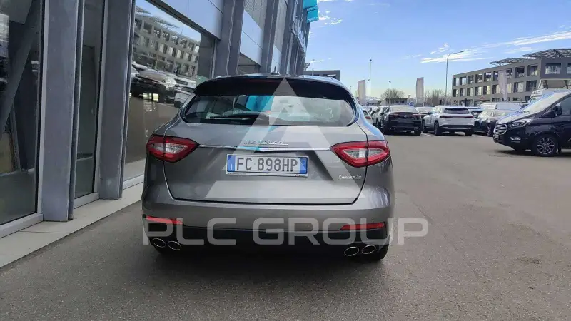 2016 Maserati LEVANTE