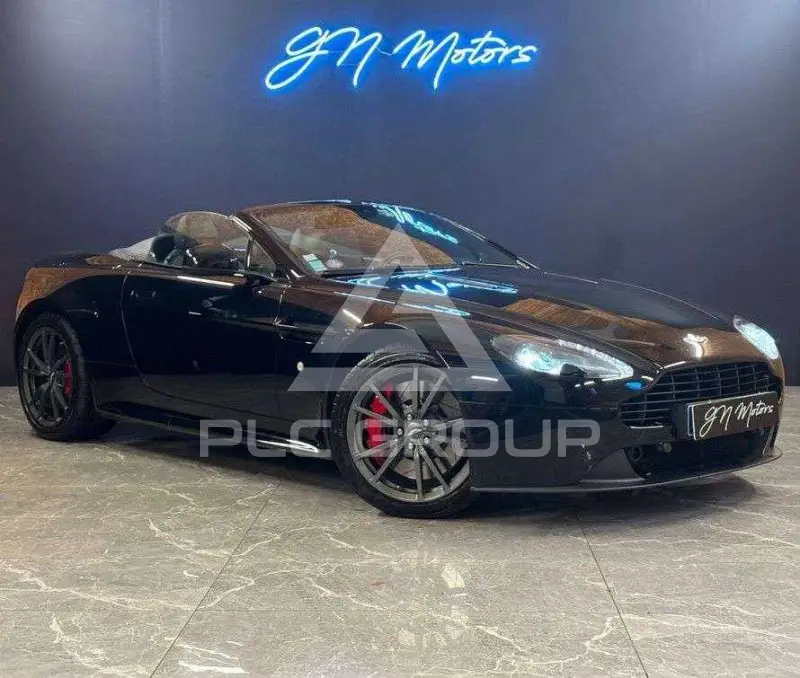 2016 Aston Martin V8
