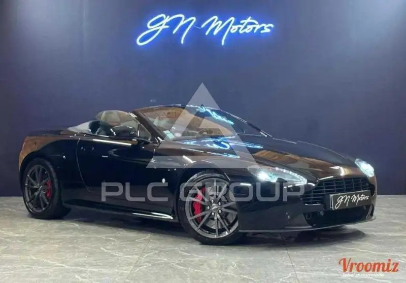 2016 Aston Martin V8
