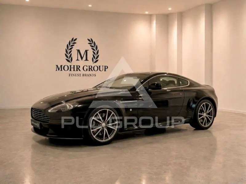 2016 Aston Martin V8