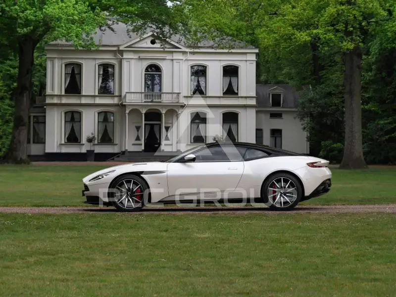 2016 Aston Martin DB11
