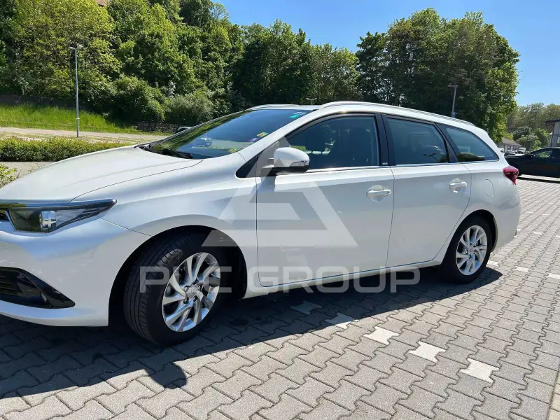 2016 Toyota AURIS