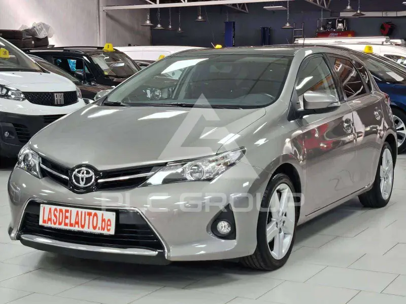 2016 Toyota AURIS