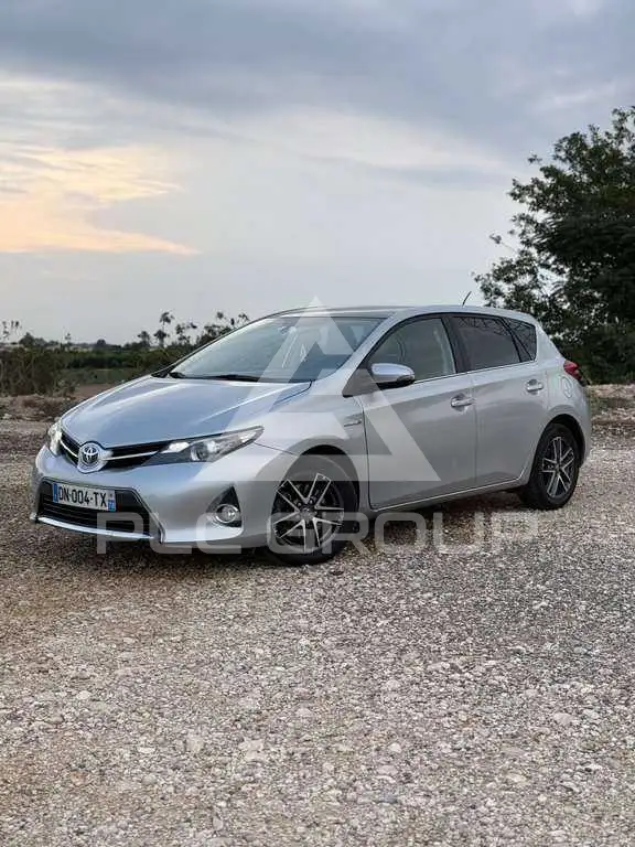 2016 Toyota AURIS
