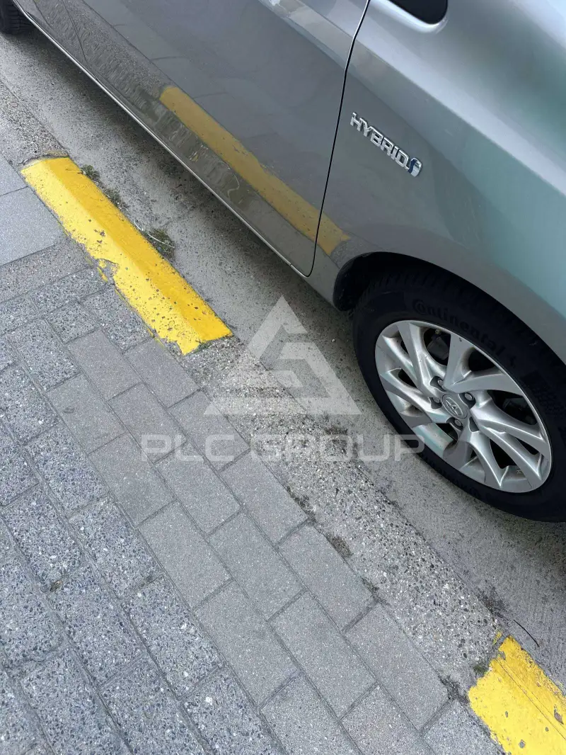 2016 Toyota AURIS