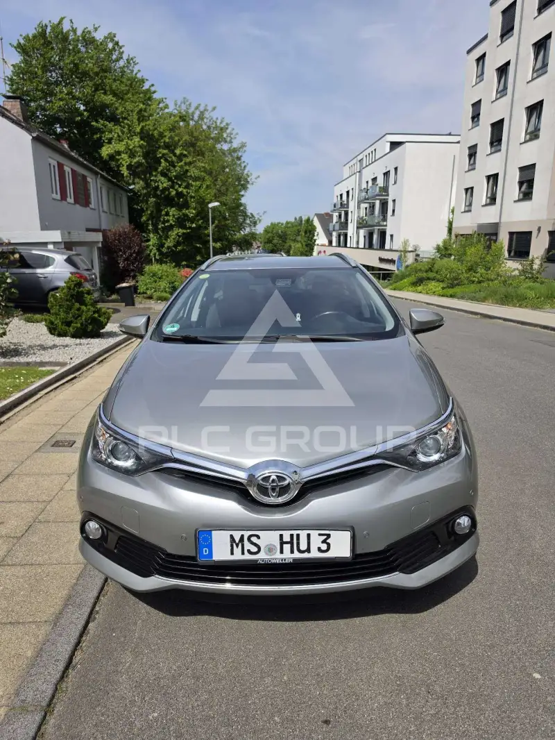 2016 Toyota AURIS