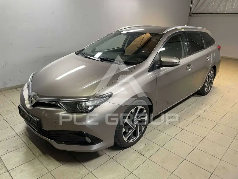 2016 Toyota AURIS