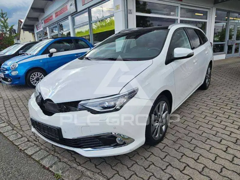 2016 Toyota AURIS