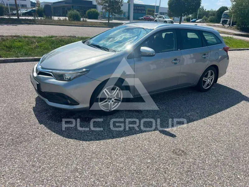 2016 Toyota AURIS