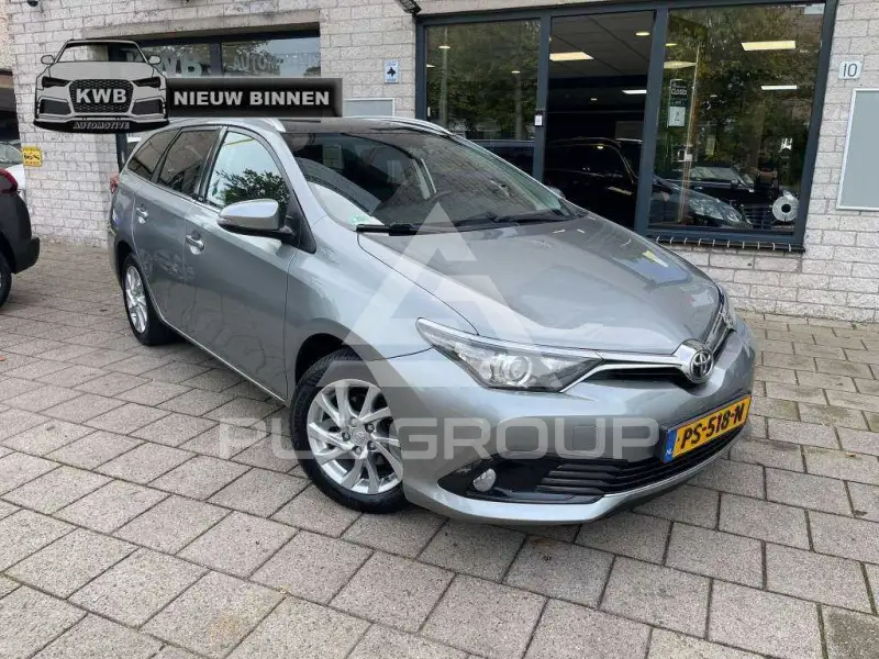 2016 Toyota AURIS