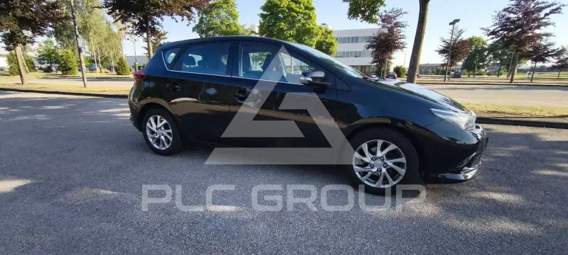 2016 Toyota AURIS
