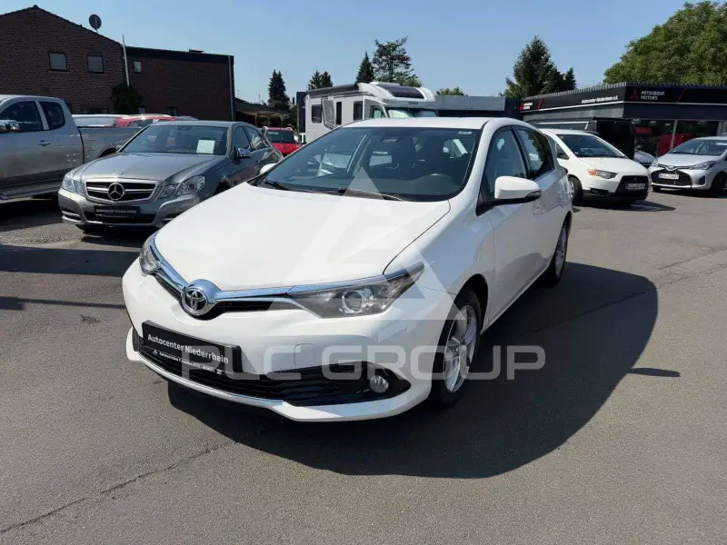 2016 Toyota AURIS