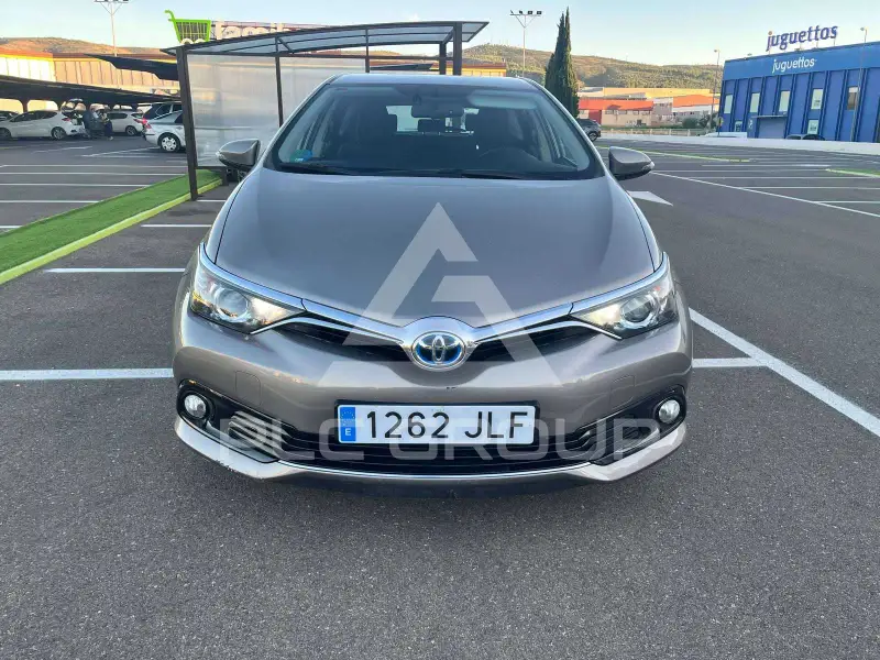 2016 Toyota AURIS