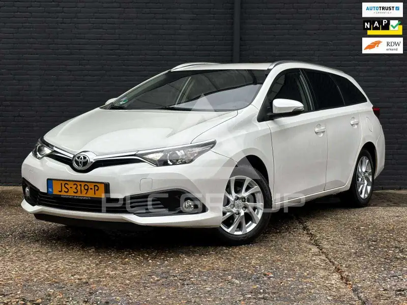 2016 Toyota AURIS