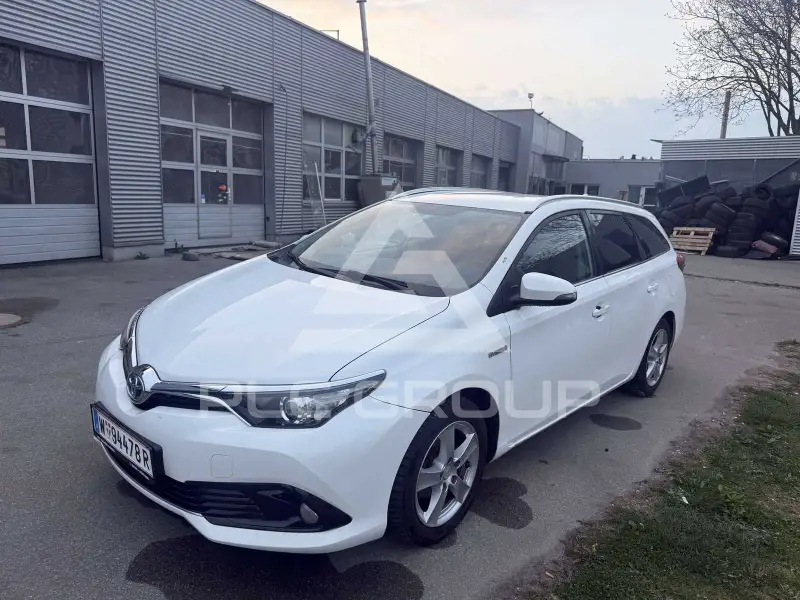 2016 Toyota AURIS