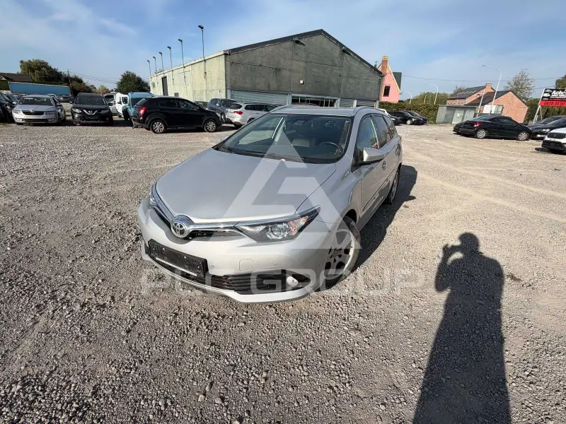 2016 Toyota AURIS