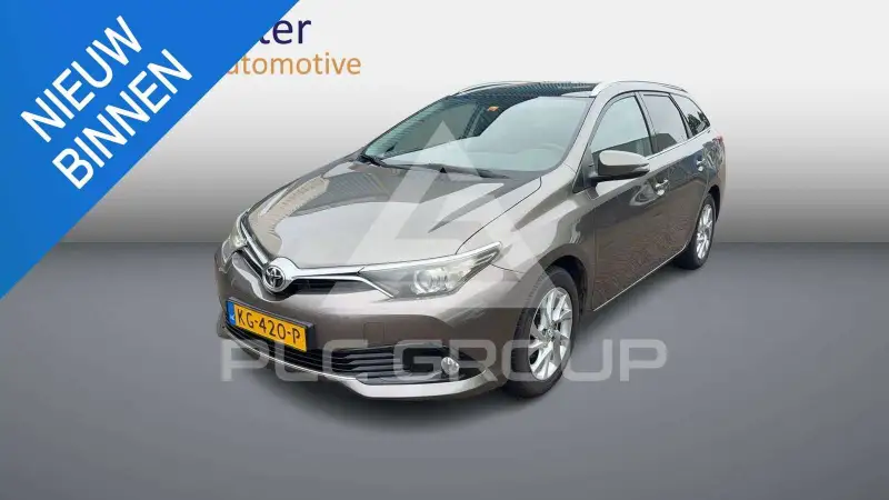 2016 Toyota AURIS