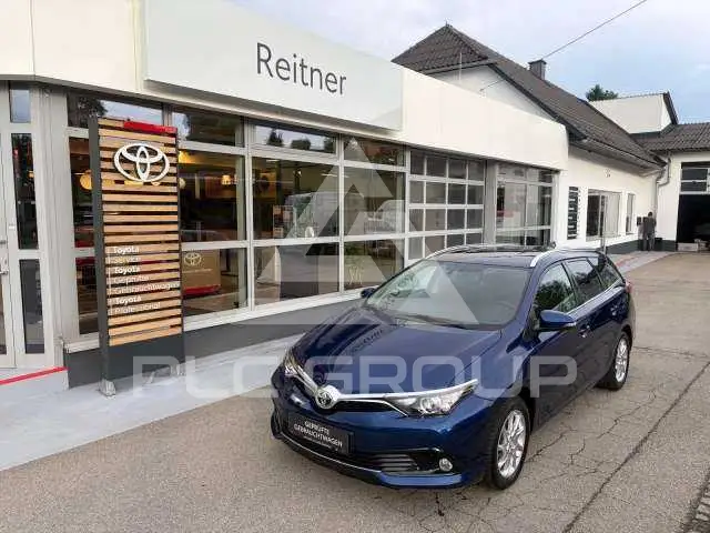 2016 Toyota AURIS