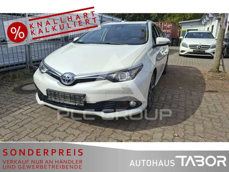 2016 Toyota AURIS