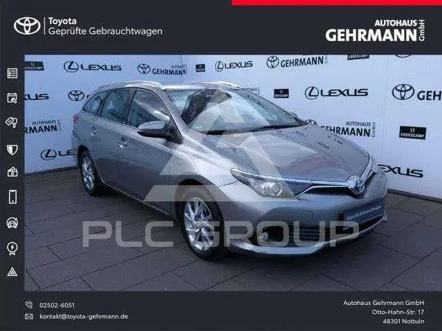 2016 Toyota AURIS