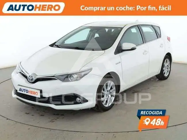 2016 Toyota AURIS