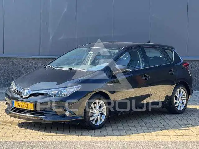2016 Toyota AURIS