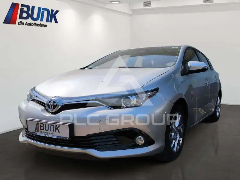 2016 Toyota AURIS