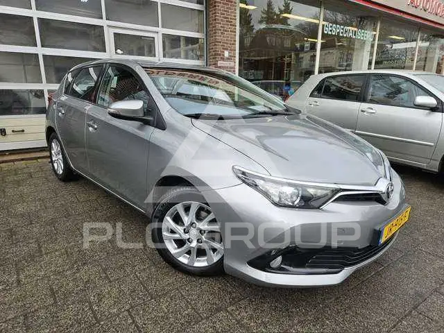 2016 Toyota AURIS