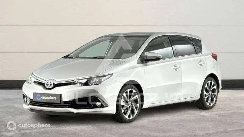 2016 Toyota AURIS