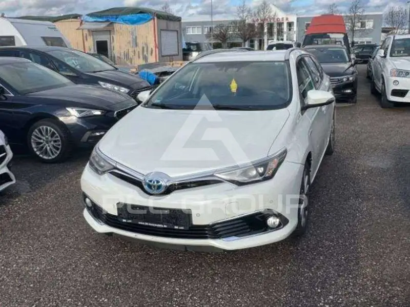 2016 Toyota AURIS