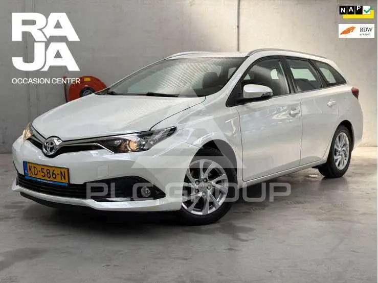 2016 Toyota AURIS
