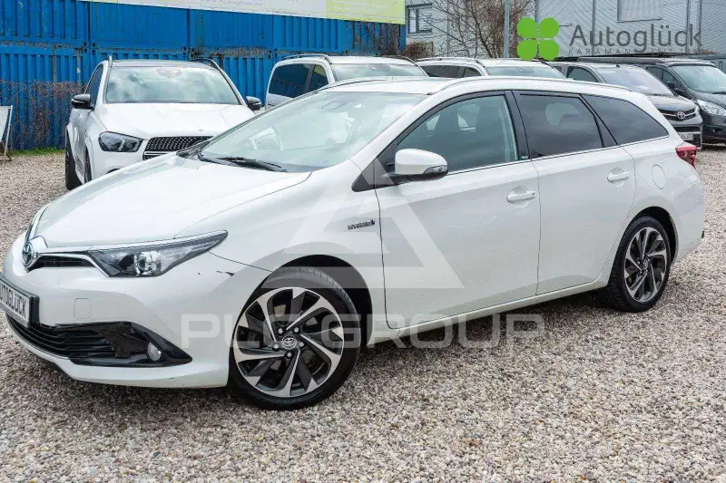 2016 Toyota AURIS